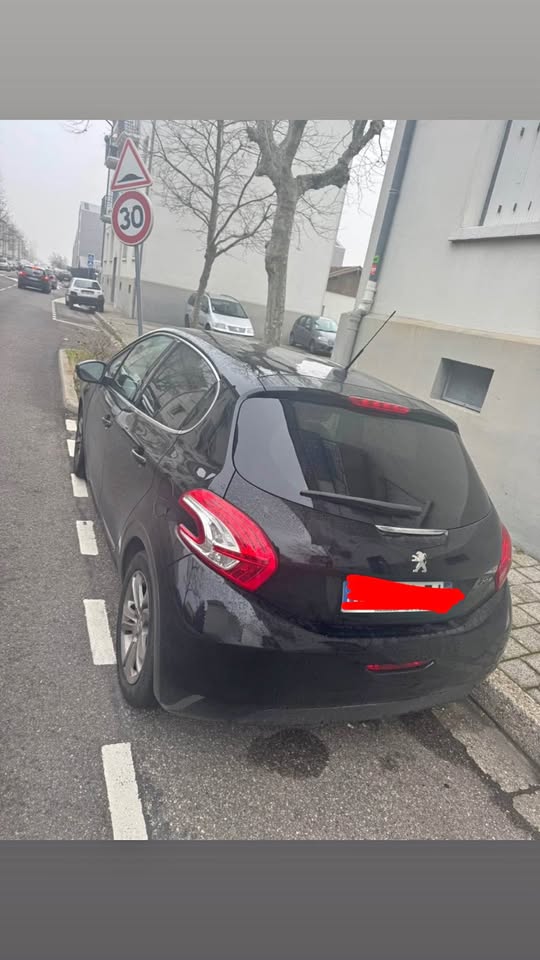 2014 Peugeot 208 2